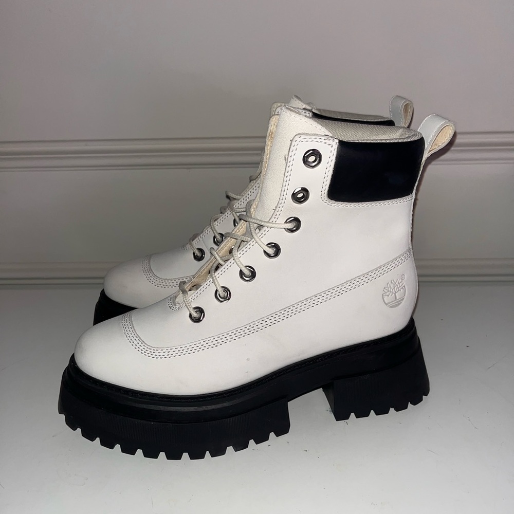 Timberland Sky 6 Inch Lace Up Platform Boot - Picture 9 of 10